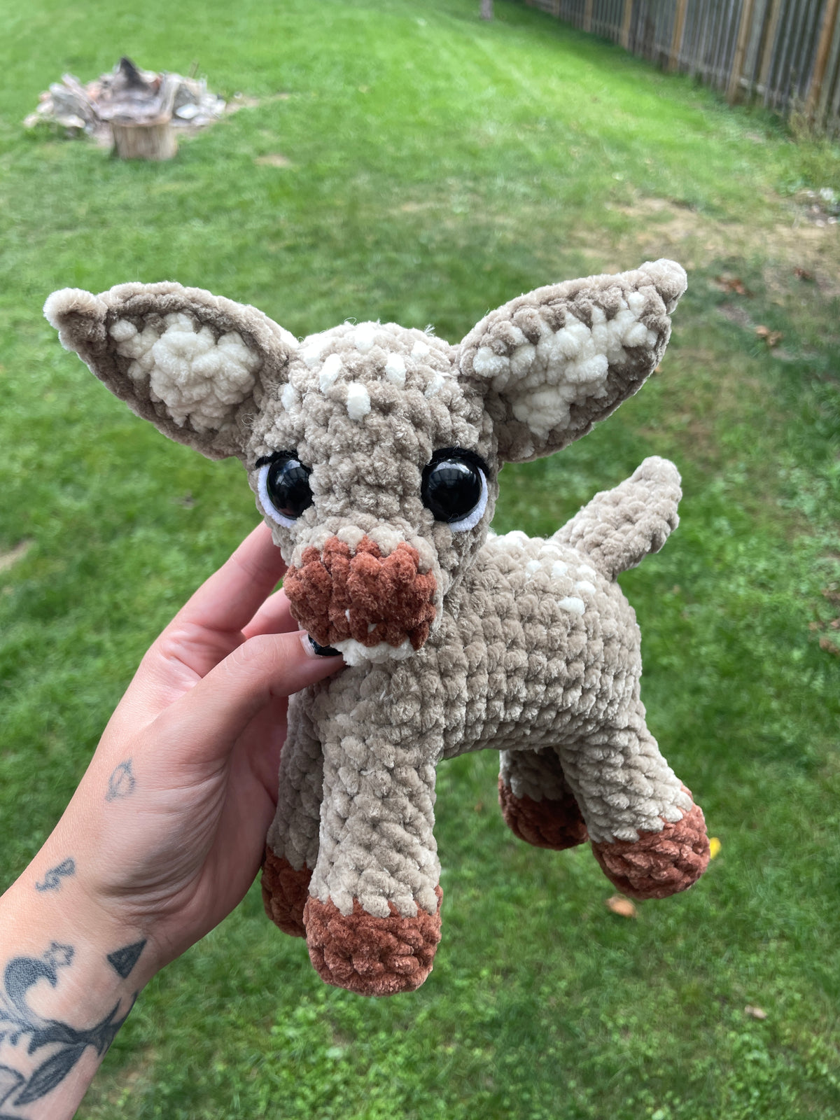 Standing Fawn Amigurumi