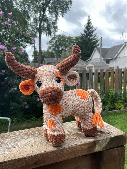 Pumpkin Spice Longhorn Amigurumi