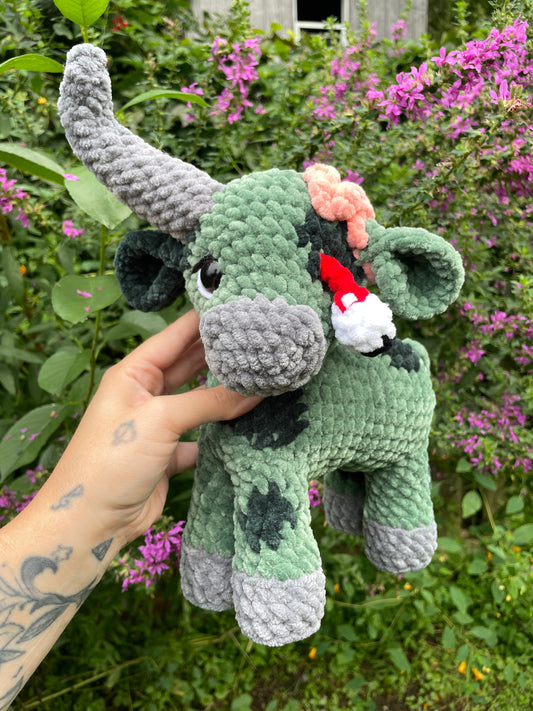 Zombie Cow Amigurumi